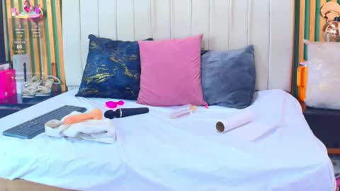 K A T L Y N  online show from 02-25-25, 07:03