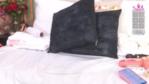 K A T L Y N  online show from 09-18-25, 07:16