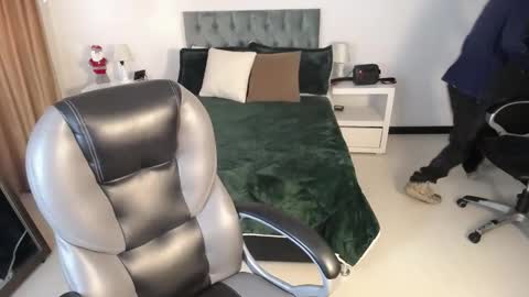 Katnia and Marcuz online show from 12-11-24, 11:30