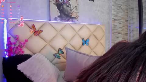 .... Katniss .... online show from 10-03-25, 08:22