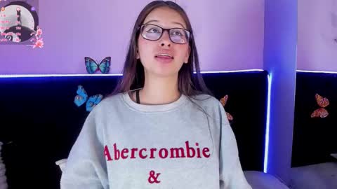 .... Katniss .... online show from 10-21-25, 04:13