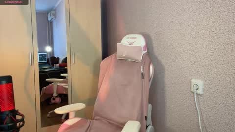   naked in pvt show 100 tk online show from 01-18-25, 12:36