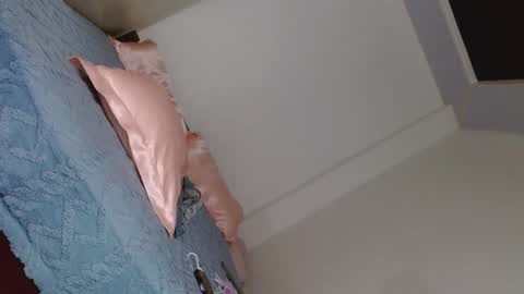 katrina_foxxx online show from 09-10-25, 07:30