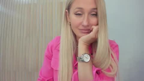 katrina moor online show from 06-08-26, 04:07