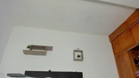 Snapshot of katrina_moore chatting on 12-05-25, 12:03 katrina moore online show from 12-05-25, 12:03