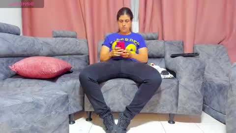 Snapshot of katrinadj chatting on 02-28-25, 11:34 Marce online show from 02-28-25, 11:34