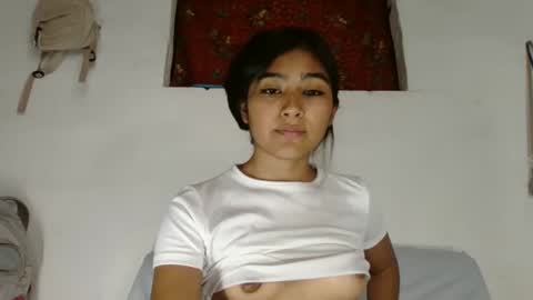 Snapshot of katrushca24 chatting on 01-03-25, 06:46 kat online show from 01-03-25, 06:46