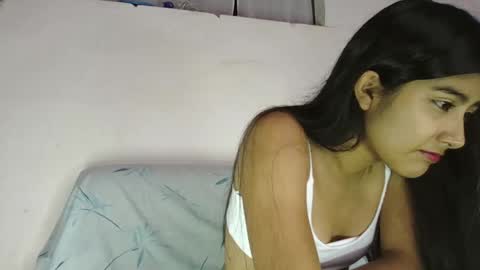 Snapshot of katrushca24 chatting on 02-01-25, 04:00 kat online show from 02-01-25, 04:00