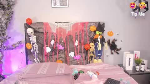 Katerine online show from 10-26-25, 11:09