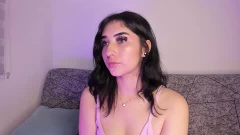 Snapshot of kattengel_ chatting on 03-17-26, 01:43 Kat online show from 03-17-26, 01:43