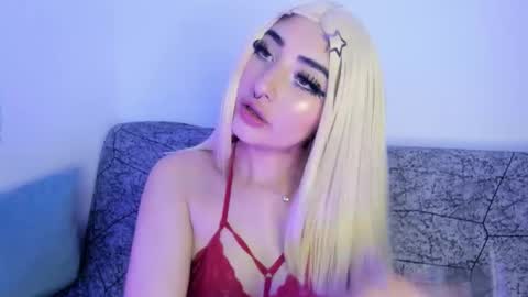 Snapshot of kattengel_ chatting on 03-20-26, 12:37 Kat online show from 03-20-26, 12:37