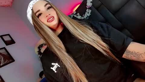 kattie_sweet_ online show from 09-27-25, 10:15