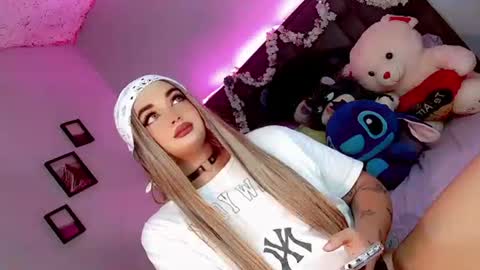 kattie_sweet_ online show from 10-09-25, 05:05