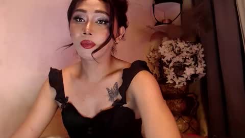 Snapshot of kattiecurrent chatting on 04-17-26, 02:36 Saisy online show from 04-17-26, 02:36