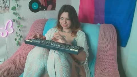 Katti online show from 05-15-26, 02:46