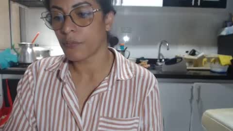 KattleyaGrey online show from 09-28-25, 02:33