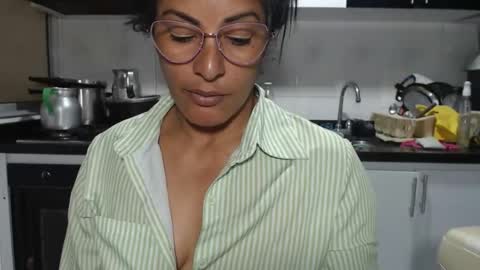 KattleyaGrey online show from 01-15-26, 08:12