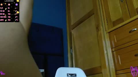 Snapshot of katty_berry_ chatting on 12-09-24, 05:30 Arianna online show from 12-09-24, 05:30