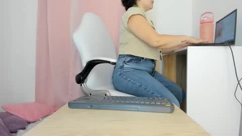 Katty online show from 12-16-25, 07:08