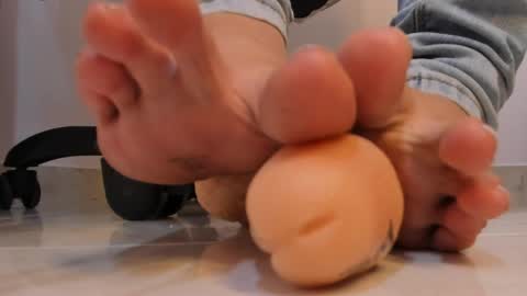 Snapshot of katty_feet_ chatting on 04-30-26, 08:57 Katty online show from 04-30-26, 08:57
