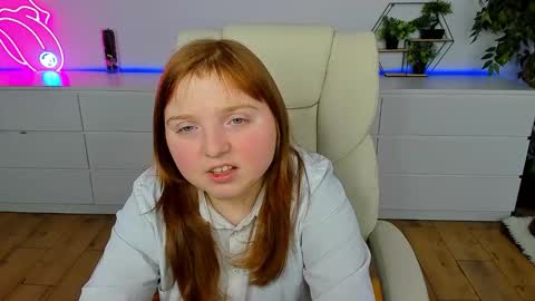 Snapshot of katty_rose8 chatting on 02-12-26, 08:04 Katty online show from 02-12-26, 08:04