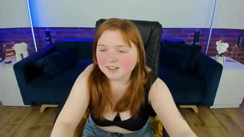 Snapshot of katty_rose8 chatting on 02-13-26, 09:00 Katty online show from 02-13-26, 09:00