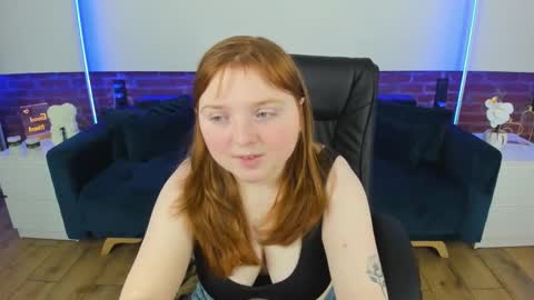 Snapshot of katty_rose8 chatting on 02-16-26, 07:10 Katty online show from 02-16-26, 07:10