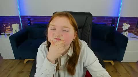 Snapshot of katty_rose8 chatting on 02-21-26, 06:31 Katty online show from 02-21-26, 06:31