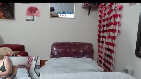 katty_squirt_69 online show from 09-15-25, 11:27