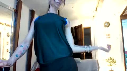 Snapshot of kattycash chatting on 05-21-26, 02:07 kattycash online show from 05-21-26, 02:07