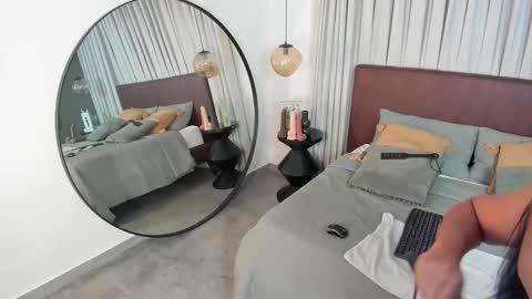 katuff online show from 11-08-25, 03:50