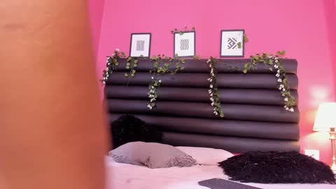 katy_contreras online show from 12-31-24, 10:26