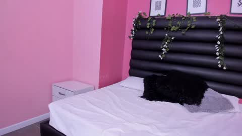 katy_contreras online show from 12-31-24, 01:30