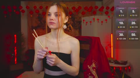 Snapshot of katy_ethereal chatting on 02-07-25, 05:52 Katy - online show from 02-07-25, 05:52