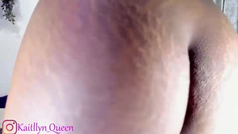 Snapshot of katy_smit1 chatting on 07-16-26, 03:07 Kaitllyn Queen online show from 07-16-26, 03:07