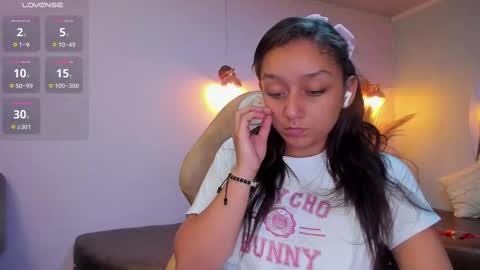 Snapshot of katy_sweet19 chatting on 02-16-25, 01:14 Katy online show from 02-16-25, 01:14
