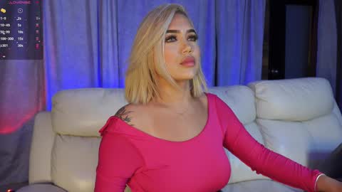 Snapshot of katyablonding chatting on 01-10-25, 12:36 salo online show from 01-10-25, 12:36