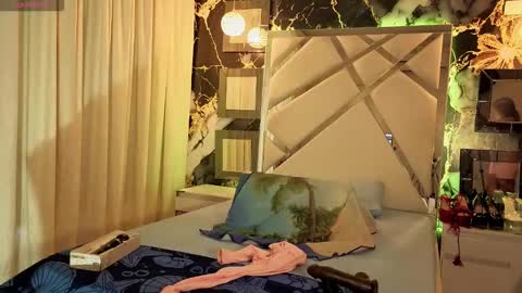 Snapshot of katyhornymilfsexy chatting on 02-18-26, 11:50 katy online show from 02-18-26, 11:50