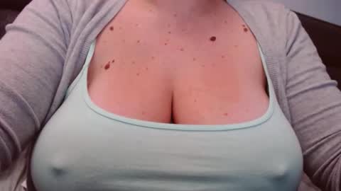 Snapshot of katynextdoor chatting on 10-02-25, 06:53 Katy online show from 10-02-25, 06:53