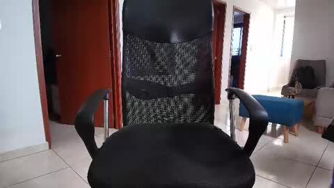 Kauri Lop online show from 02-06-26, 04:32