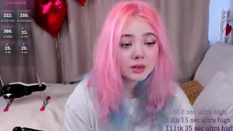 Yuki  online show from 02-11-25, 08:48