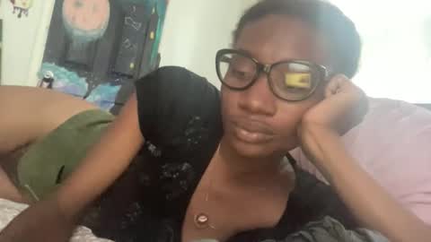 Snapshot of kawaiistrfkr chatting on 10-20-25, 07:47 kawaiistrfkr online show from 10-20-25, 07:47