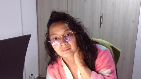  Khawit  online show from 12-15-24, 10:39