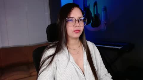 Snapshot of kay_avrill chatting on 04-30-26, 06:36 Kay online show from 04-30-26, 06:36