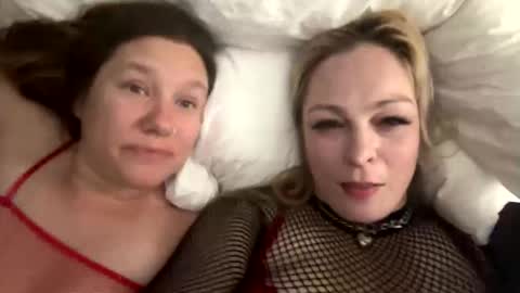 kay_la online show from 10-16-25, 04:13