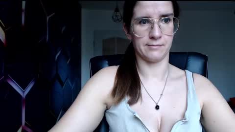 KayaLips online show from 12-11-24, 11:30