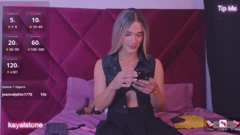 Snapshot of kayalstone chatting on 02-14-26, 05:26 Cattleya stone online show from 02-14-26, 05:26