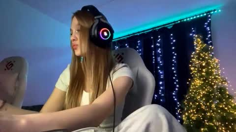 Amia online show from 01-10-26, 01:46