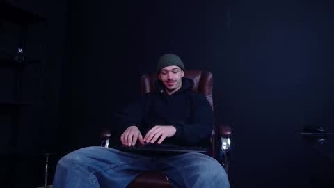 KaydenDrew online show from 12-16-25, 05:23