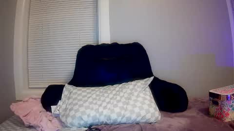 Snapshot of kaylaelizabeth97 chatting on 02-18-26, 11:55 kaylaelizabeth97 online show from 02-18-26, 11:55